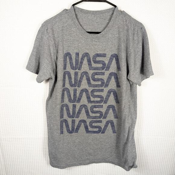 NASA T-Shirt Men’s Large Gray Stacked Logo Graphic Tee Space Program Retro Style - Picture 1 of 3